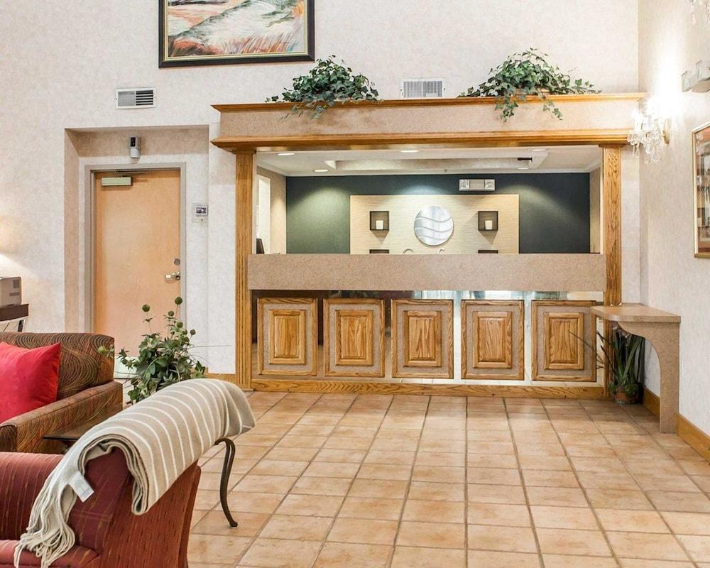ניופורט Econo Lodge מראה חיצוני תמונה