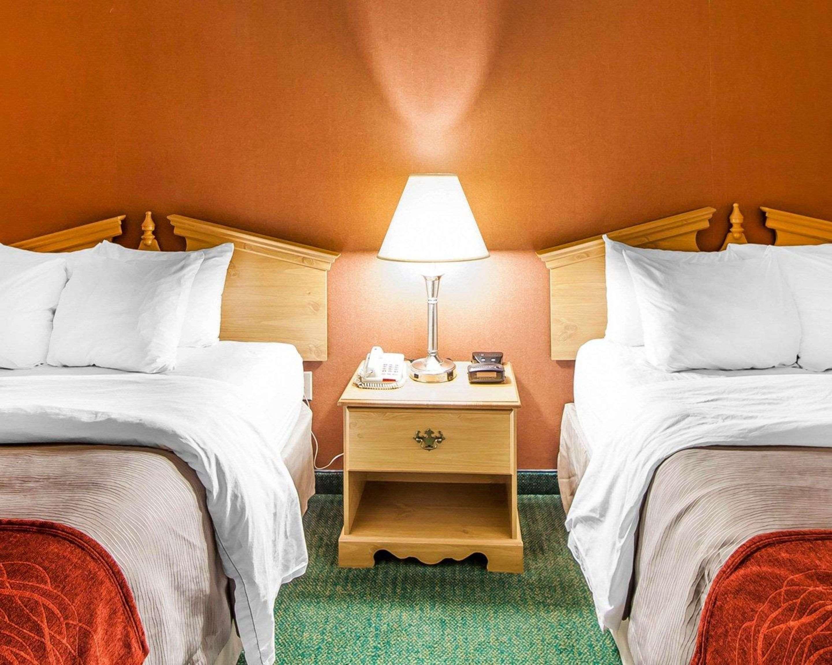 ניופורט Econo Lodge מראה חיצוני תמונה