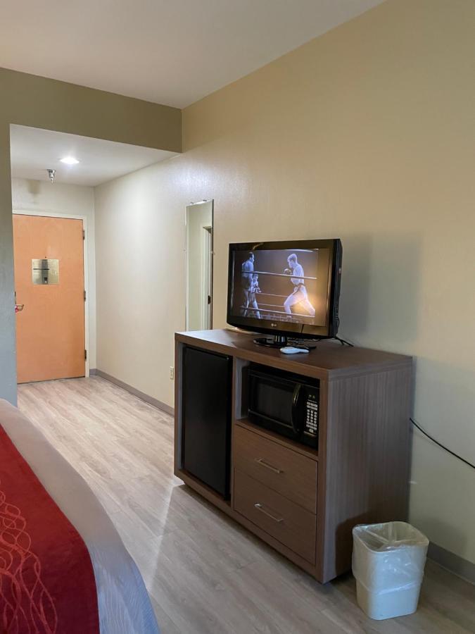 ניופורט Econo Lodge מראה חיצוני תמונה