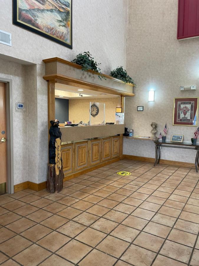 ניופורט Econo Lodge מראה חיצוני תמונה