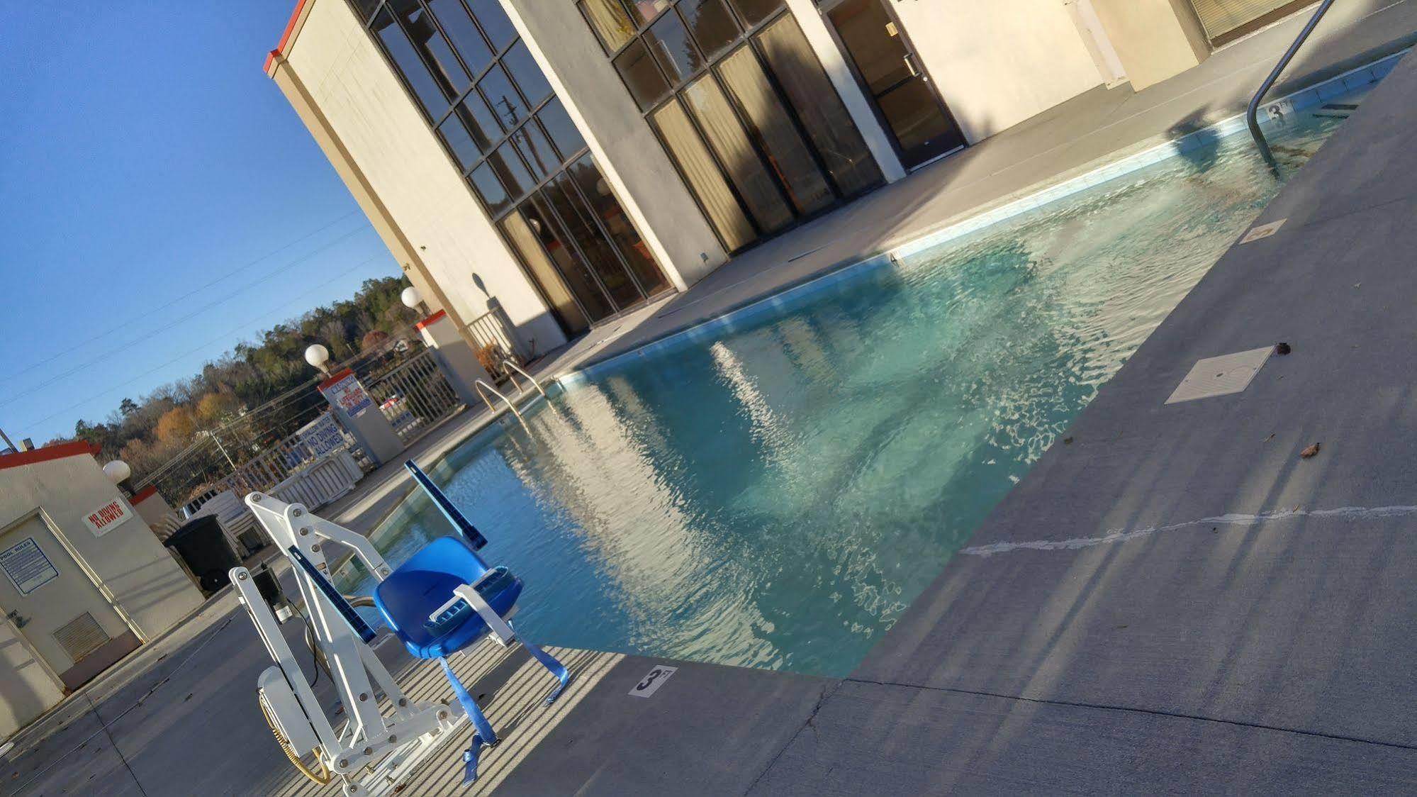 ניופורט Econo Lodge מראה חיצוני תמונה